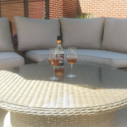 Dragon's View Apartment-patio