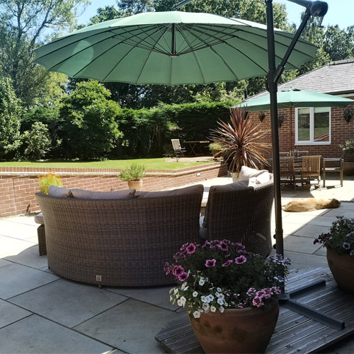 Dragon's View Apartment-patio